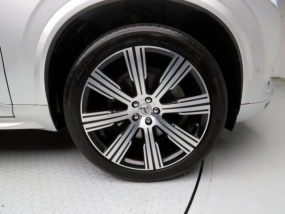 Volvo XC90 — фото 4
