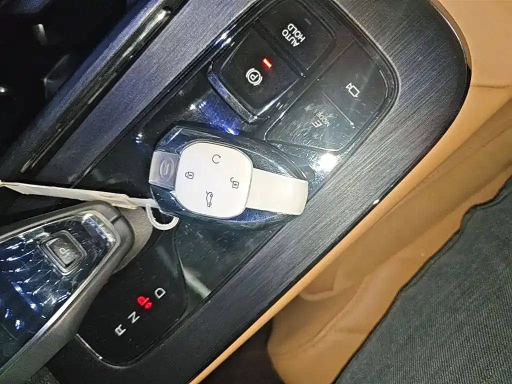 GAC Motor Trumpchi ES9 — фото 4
