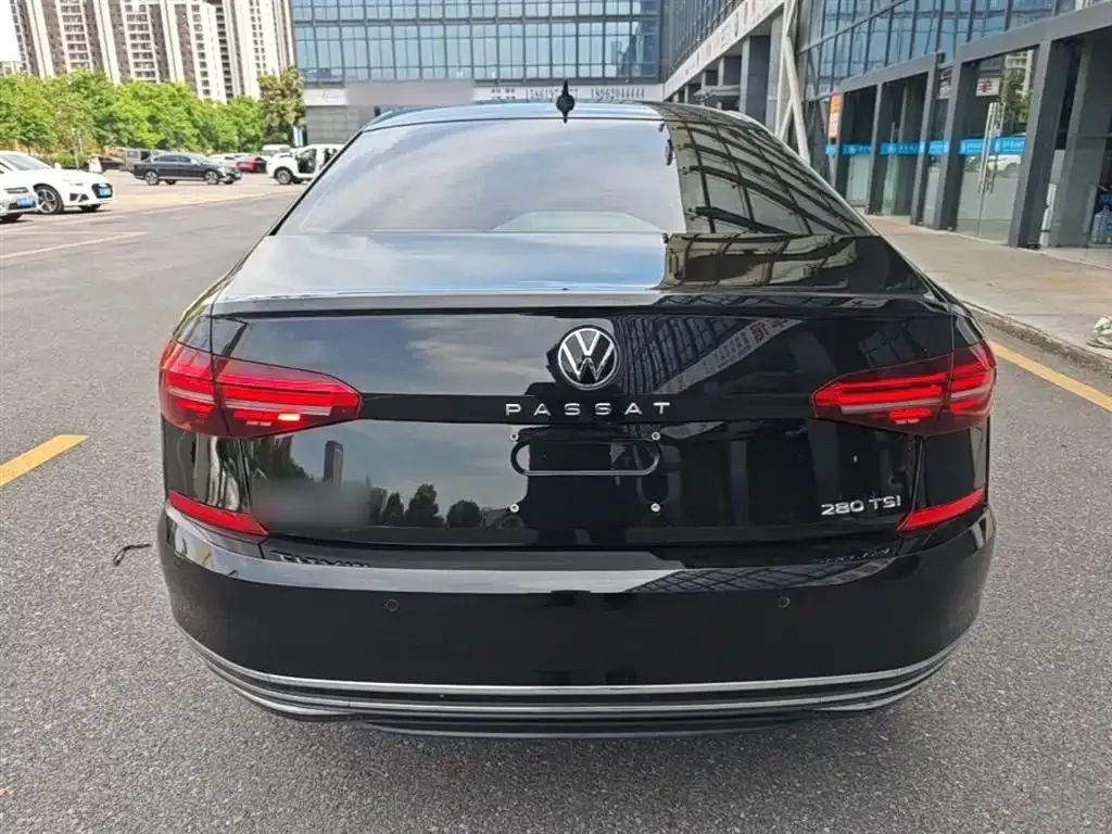 Volkswagen Passat — фото 2