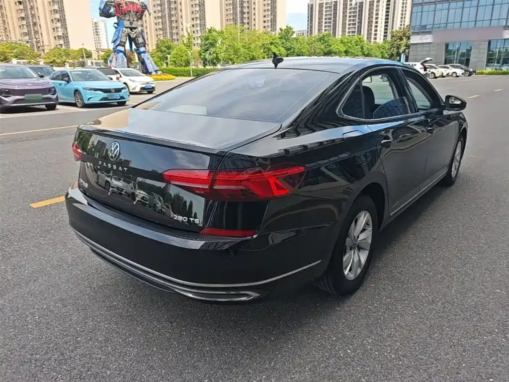 Volkswagen Passat — фото 9