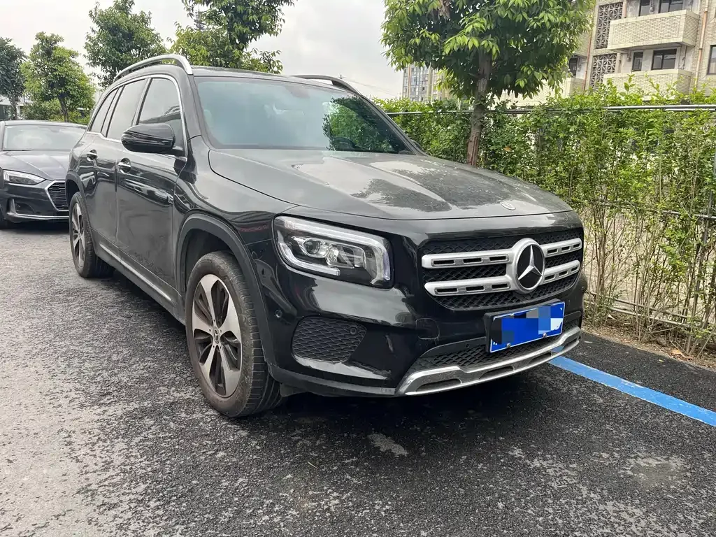 Mercedes-Benz GLB — фото 3