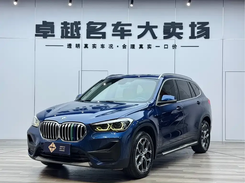 BMW X1 — фото 1
