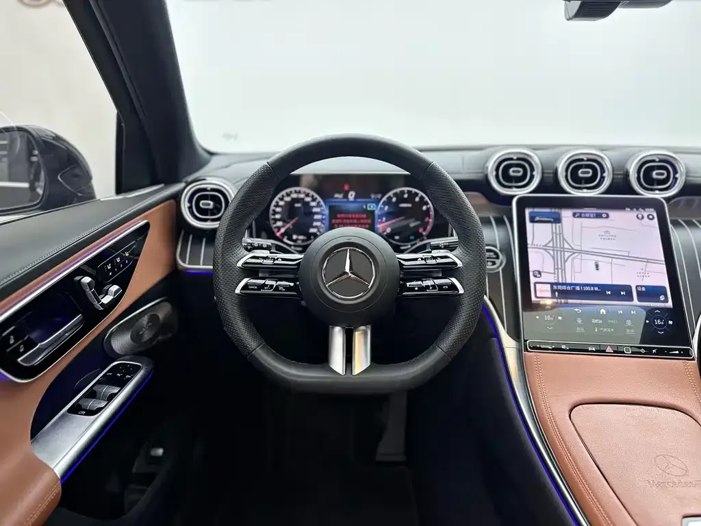 Mercedes-Benz GLC — фото 9