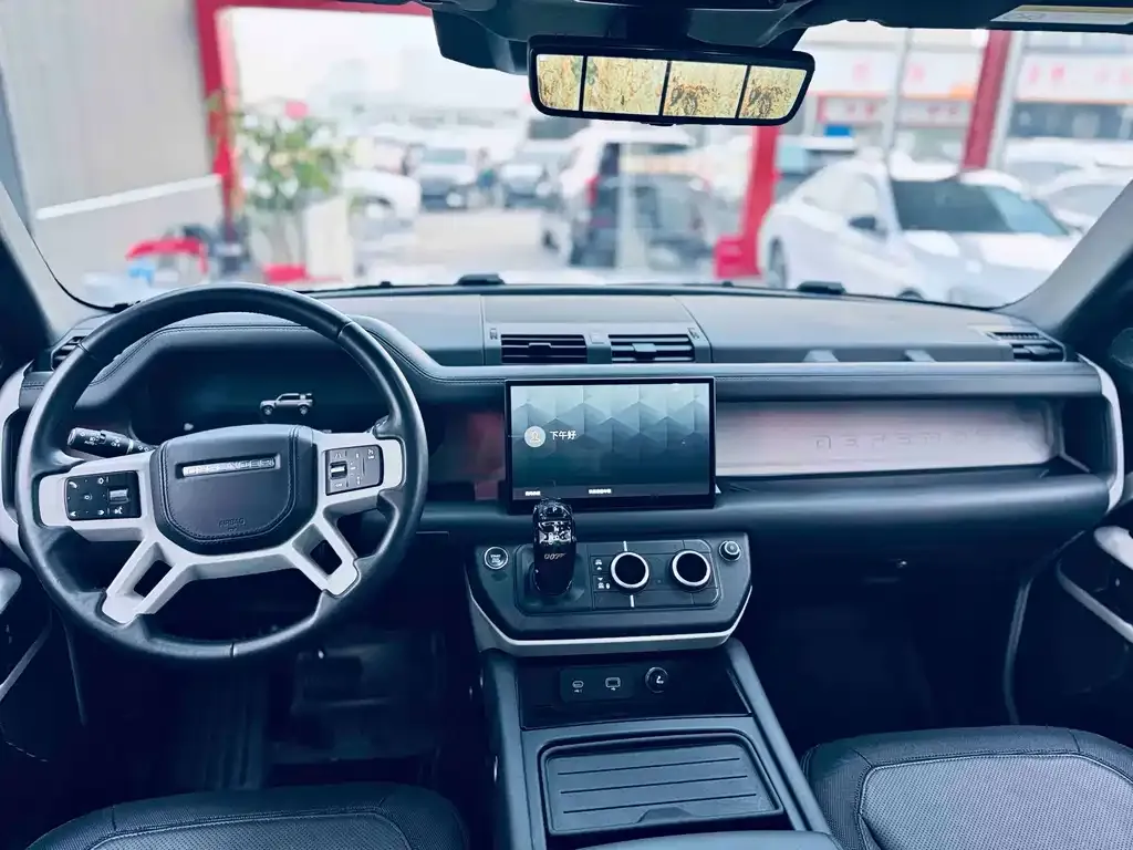 Land Rover Defender — фото 6