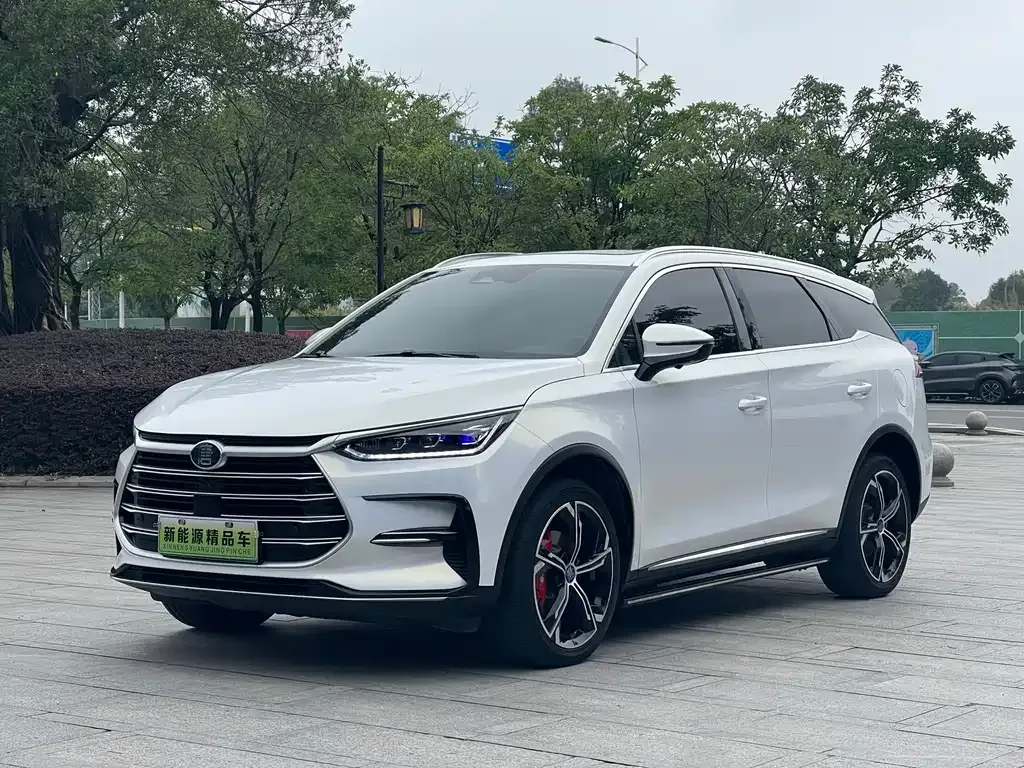 BYD Tang New Energy — фото 1