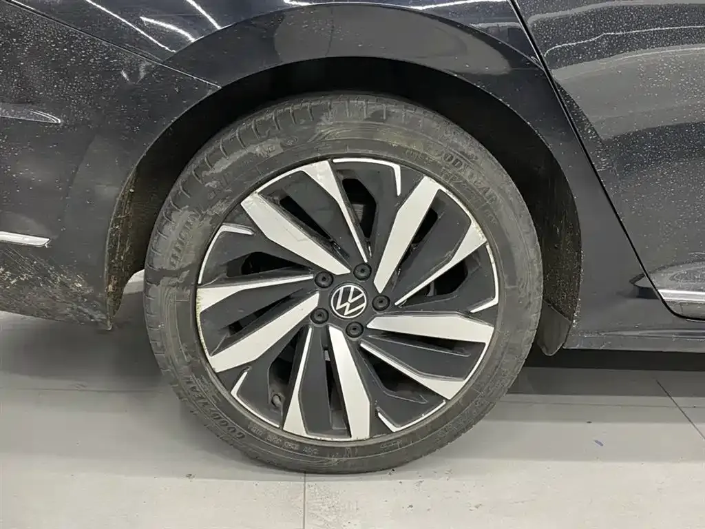 Volkswagen Passat — фото 2