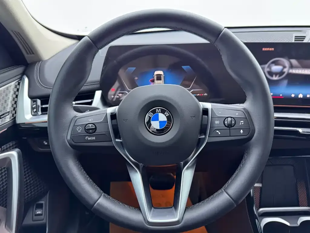 BMW X1 — фото 10