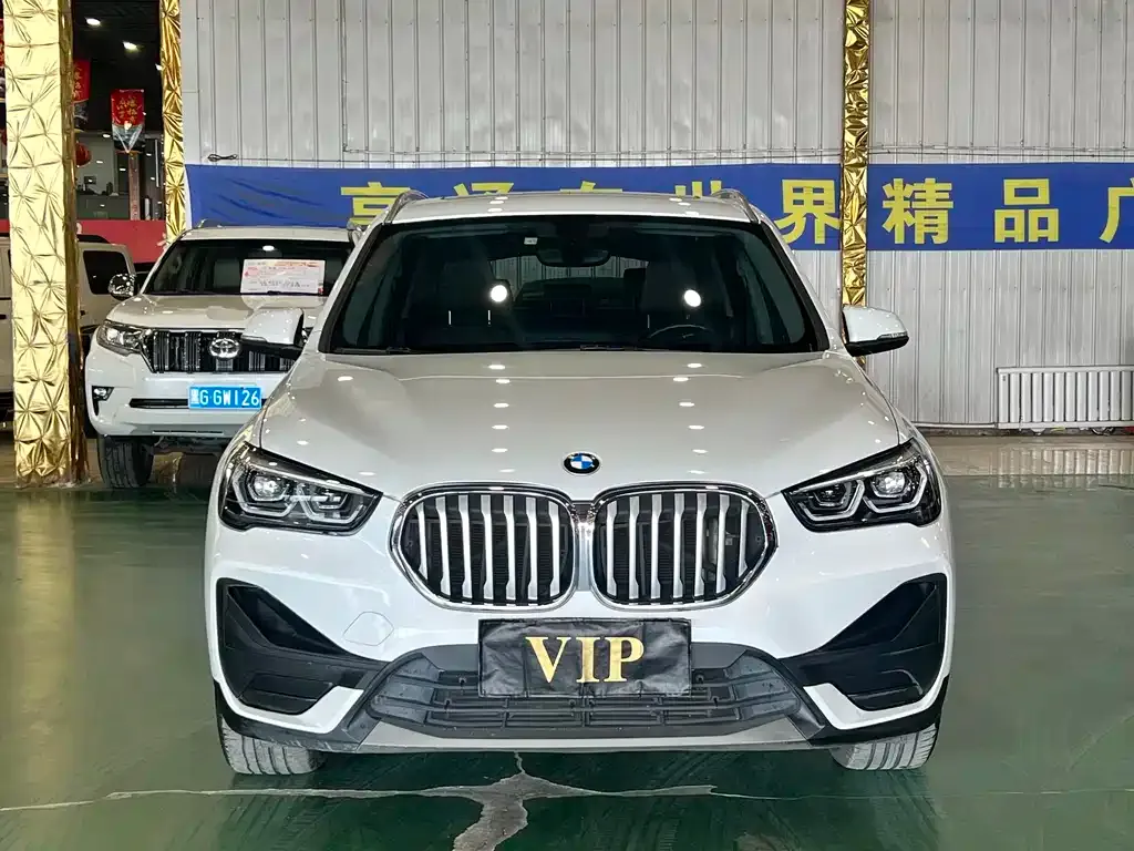 BMW X1 — фото 2