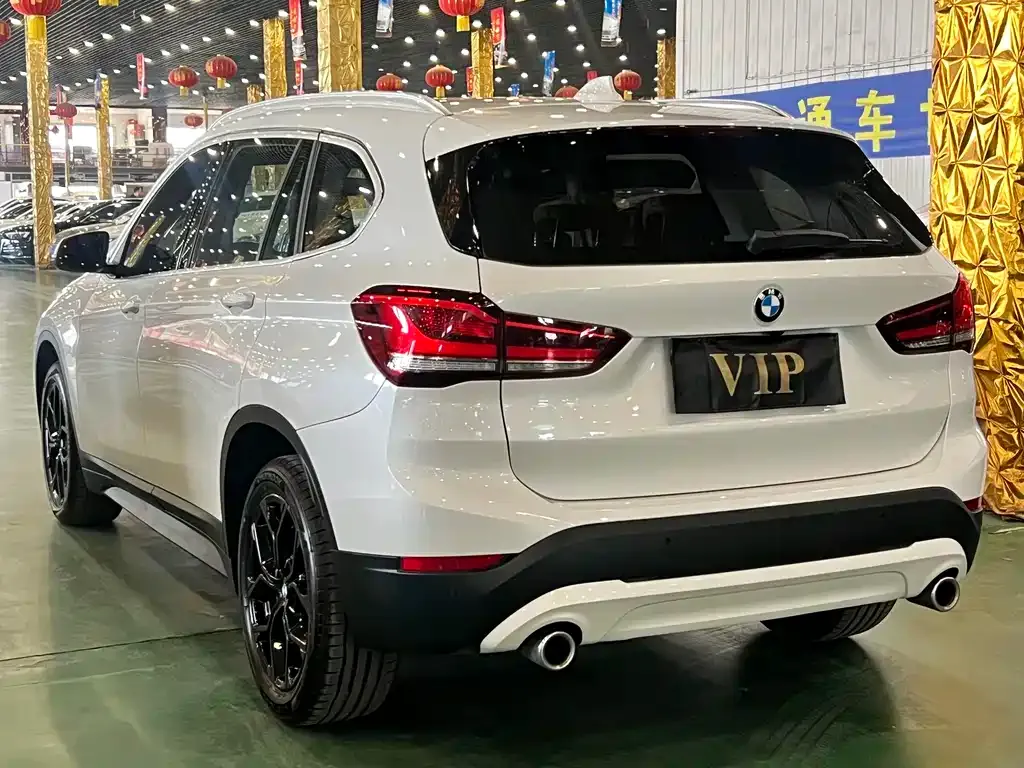 BMW X1 — фото 3