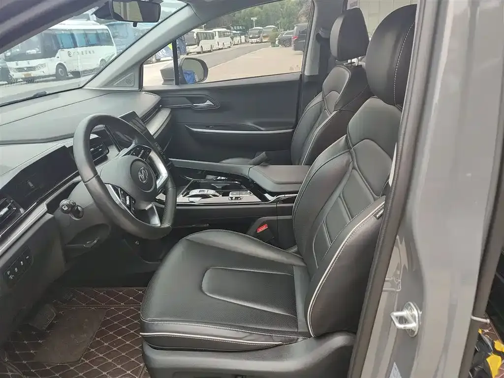 Hyundai Custo — фото 10
