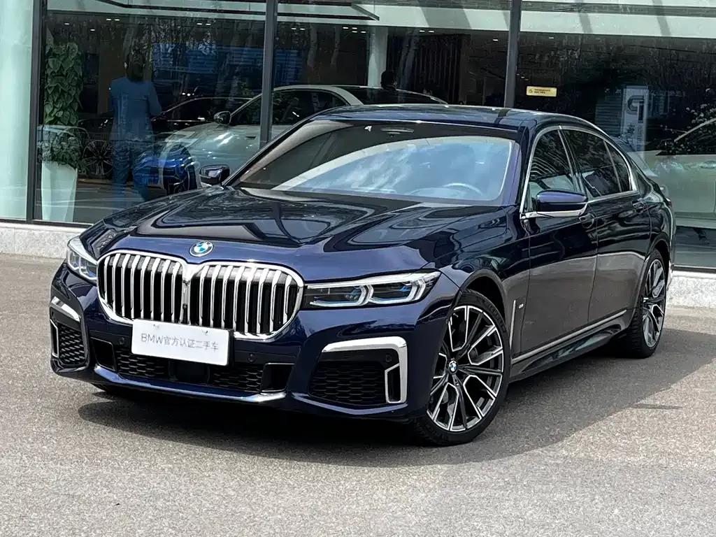 BMW 7 Series — фото 1