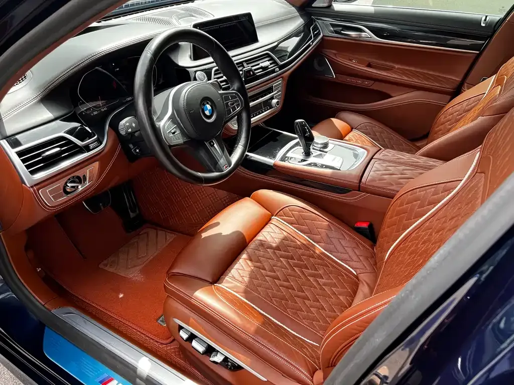 BMW 7 Series — фото 5