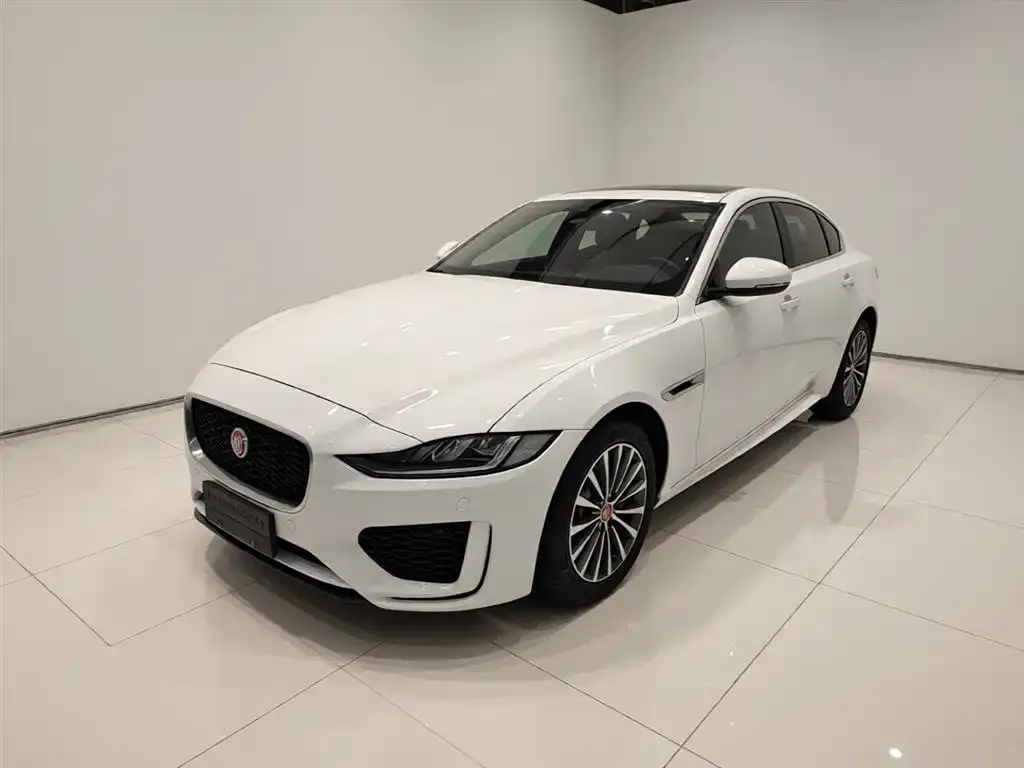 Jaguar XEL — фото 1