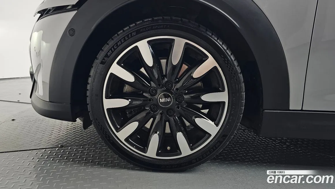 Mini Cooper — фото 10