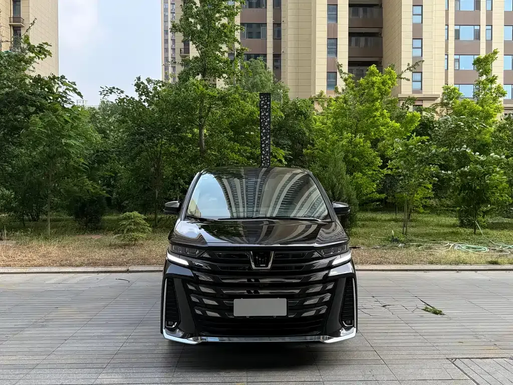 Toyota Vellfire — фото 5