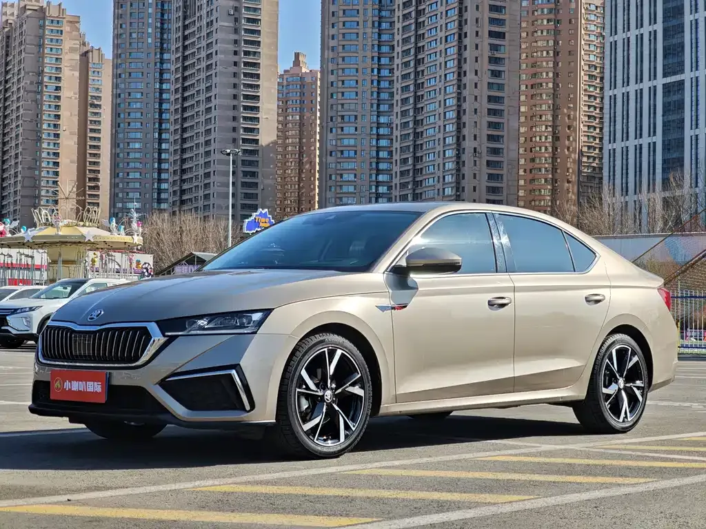 Skoda Octavia — фото 6