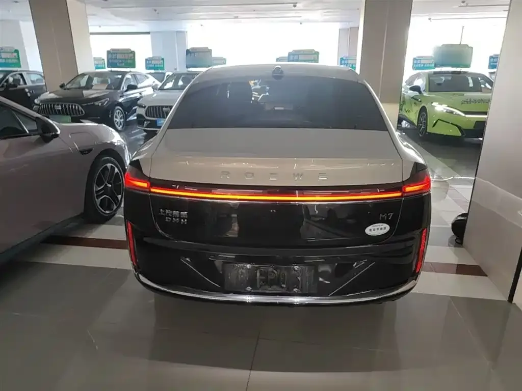 Roewe M7 DMH — фото 10