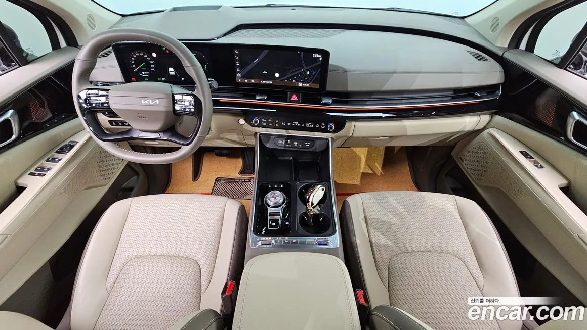 Kia Carnival — фото 10