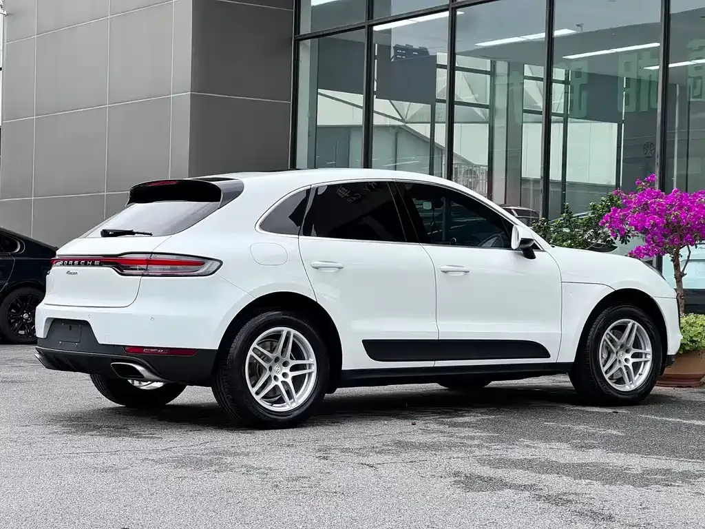 Porsche Macan — фото 4