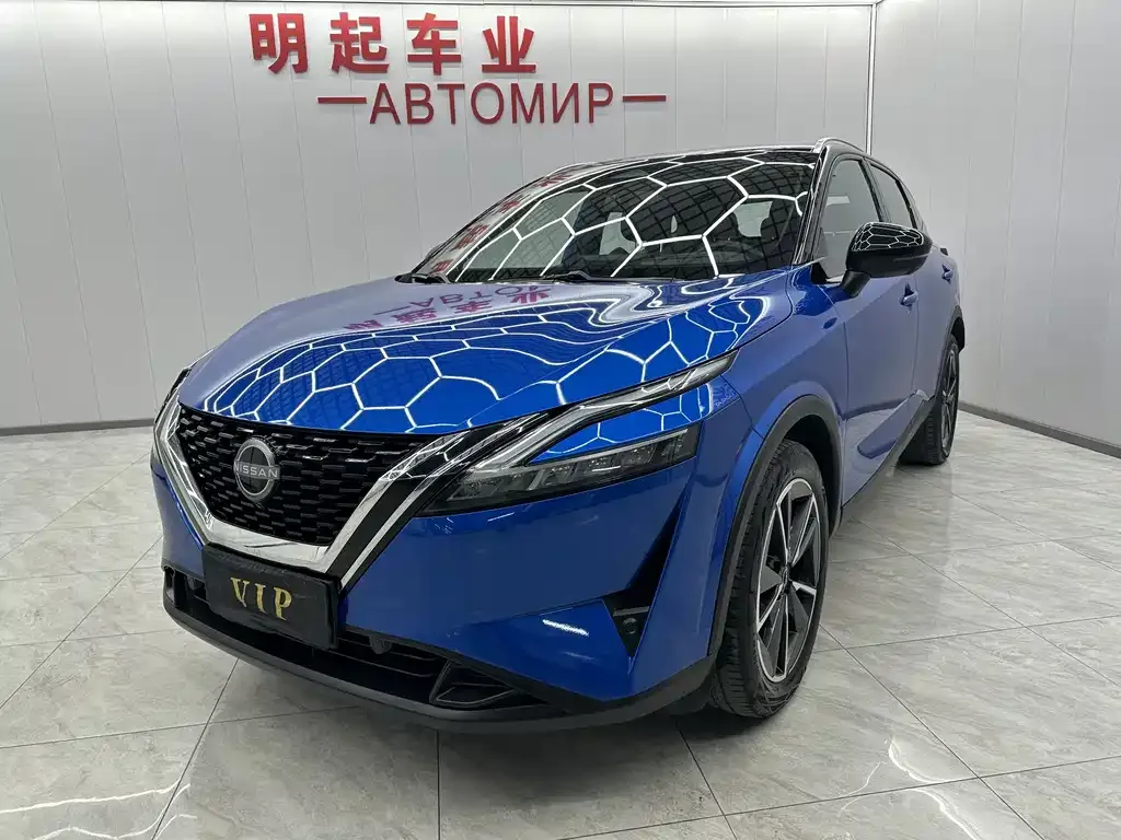 Nissan Qashqai — фото 1