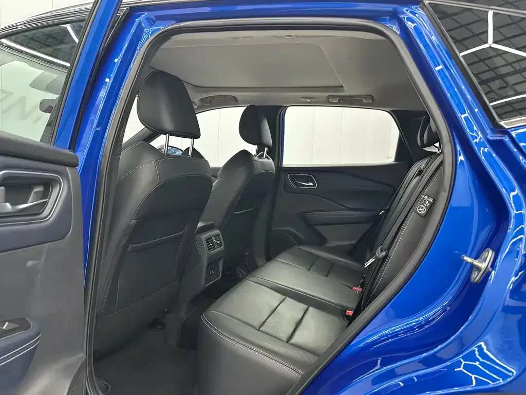 Nissan Qashqai — фото 10