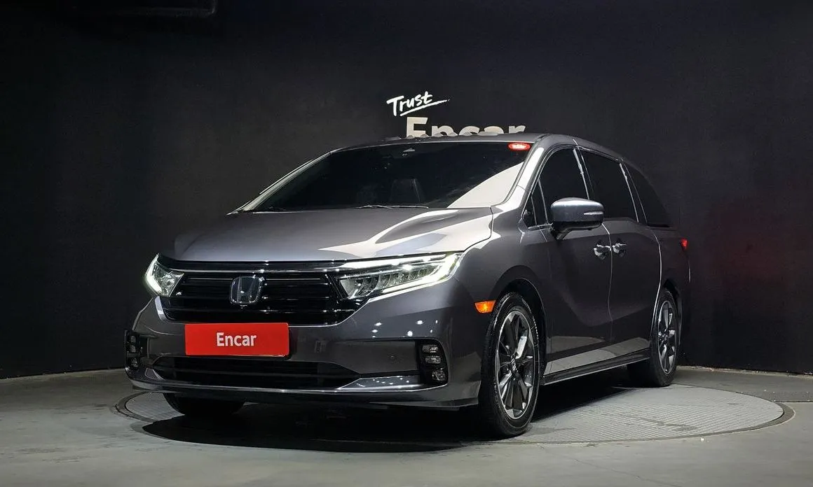 Honda Odyssey — фото 1