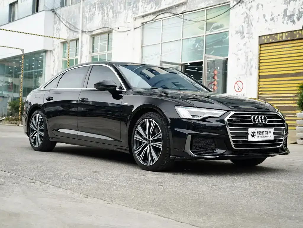 Audi A6L — фото 10