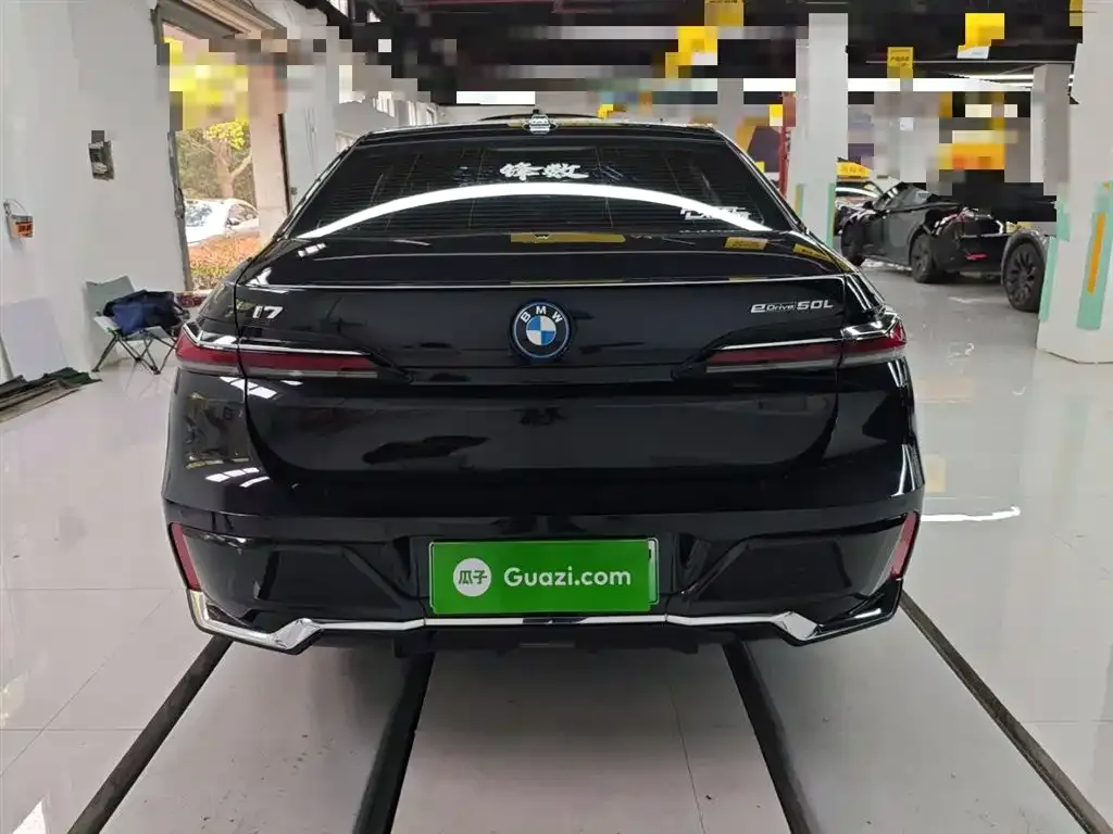 BMW i7 — фото 3