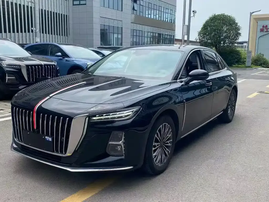 Hongqi H5 — фото 1