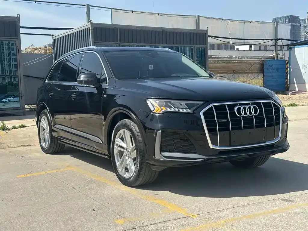 Audi Q7 — фото 3