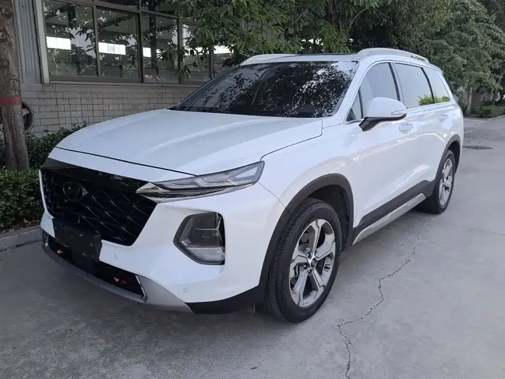 Hyundai Santa Fe — фото 8