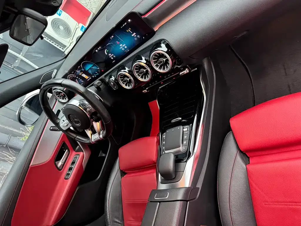 Mercedes-Benz A-Class AMG — фото 5