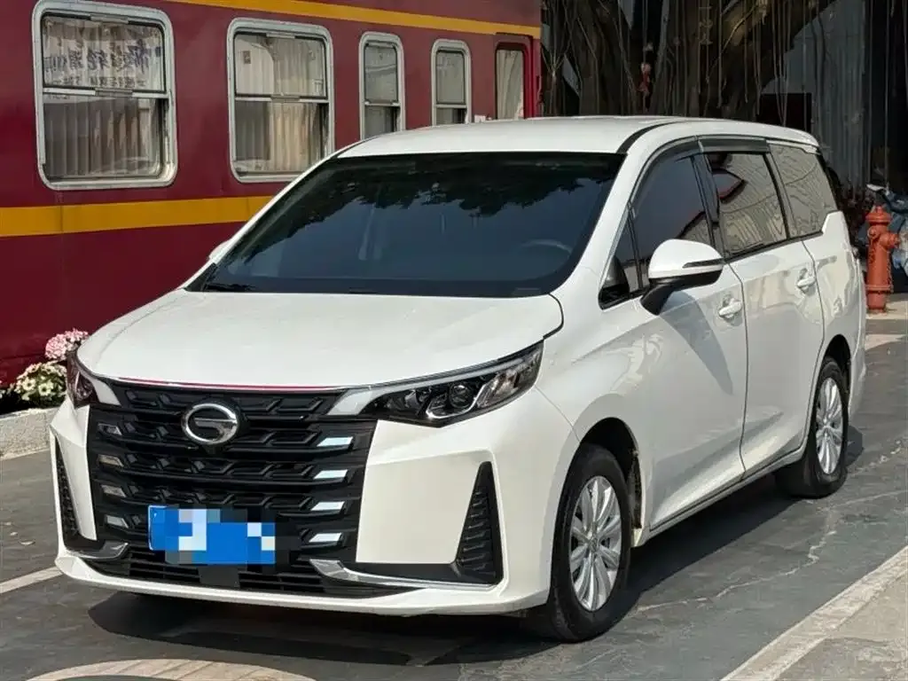 GAC Motor Trumpchi M6 — фото 1