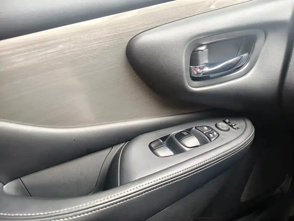 Nissan Murano — фото 7