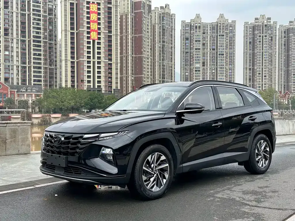 Hyundai Tucson — фото 1