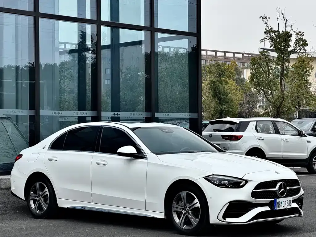 Mercedes-Benz C-Class — фото 10