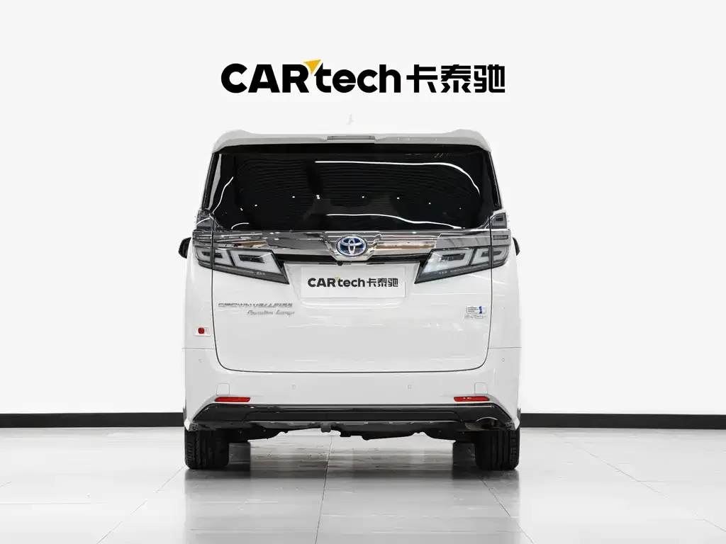 Toyota Vellfire — фото 3