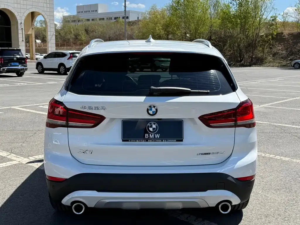 BMW X1 — фото 9