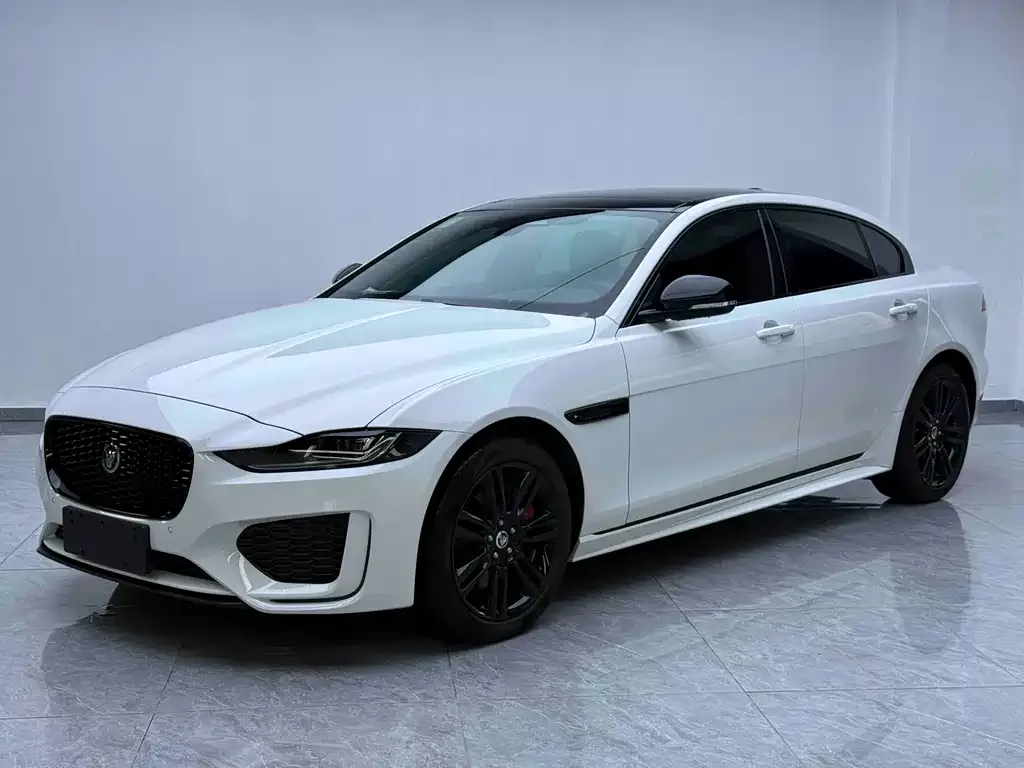 Jaguar XEL — фото 1