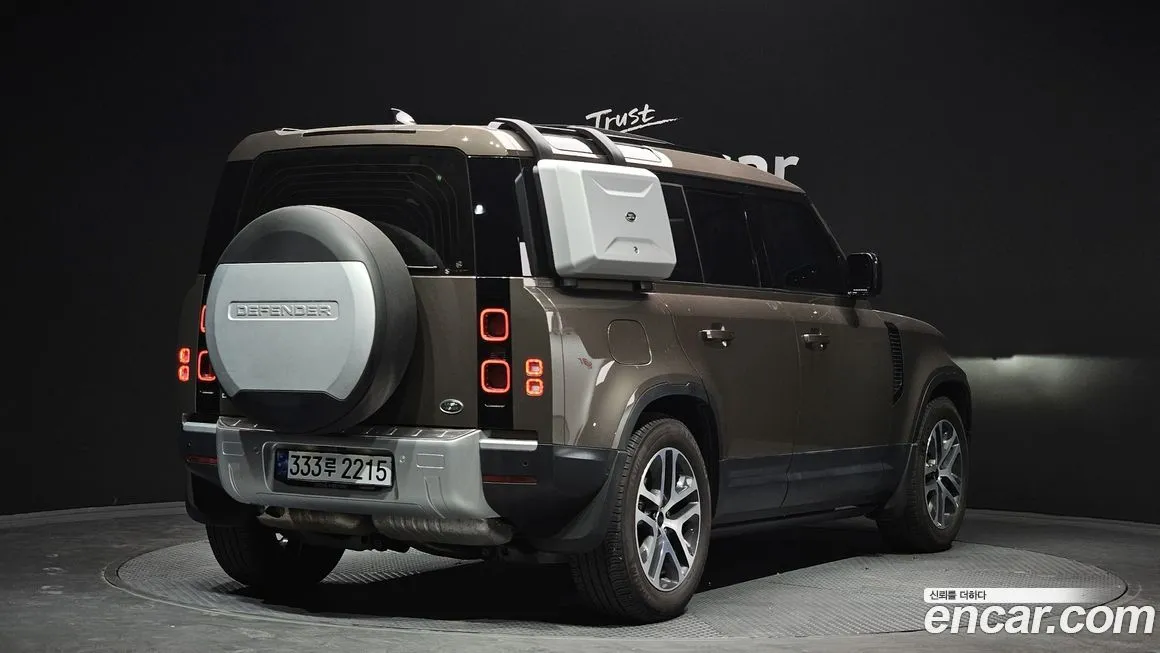 Land Rover Defender — фото 4