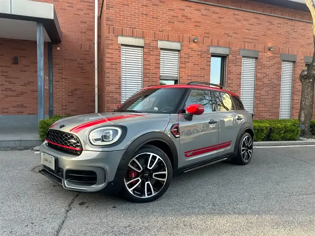 MINI Countryman JCW — фото 1
