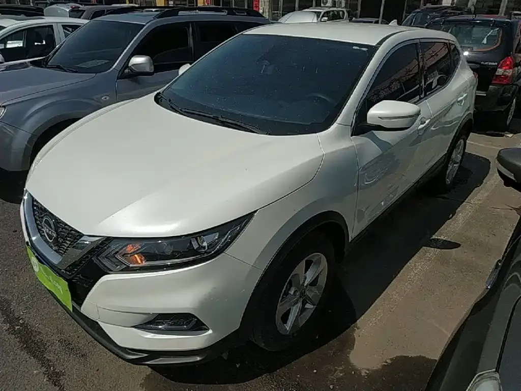 Nissan Qashqai — фото 8