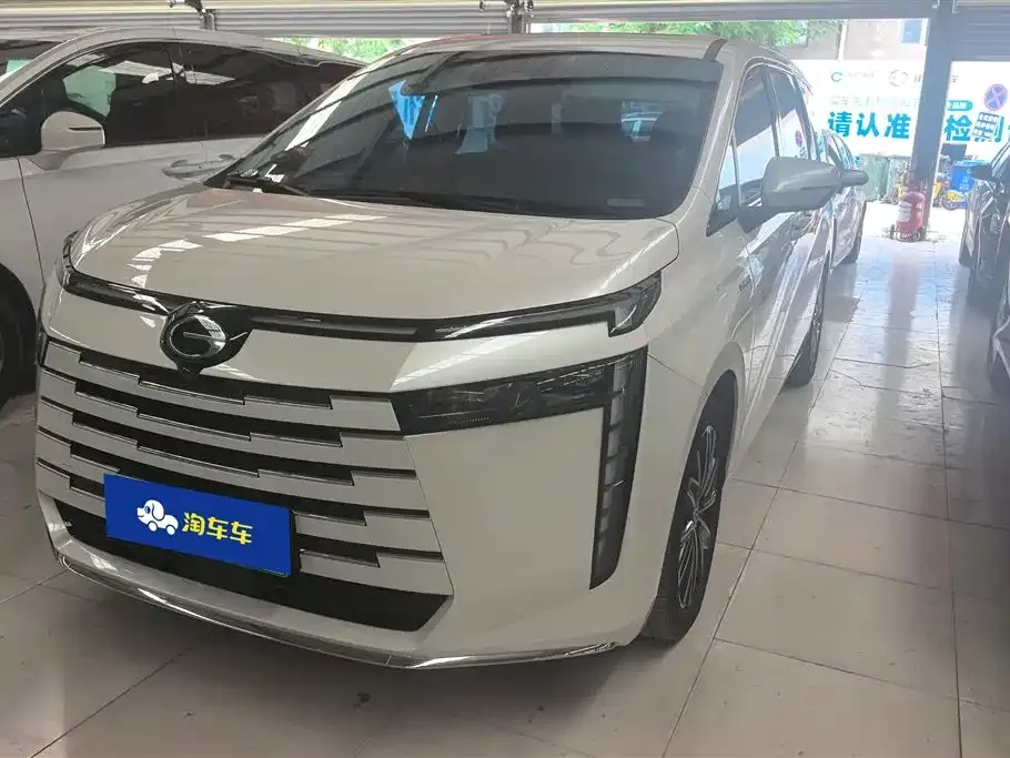 GAC Motor Trumpchi E8 — фото 1