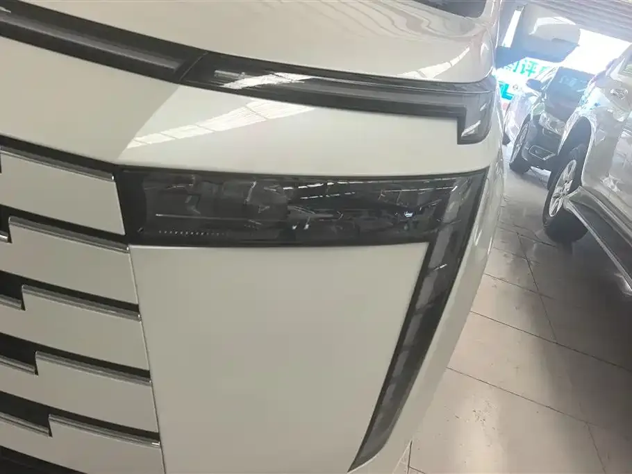 GAC Motor Trumpchi E8 — фото 2