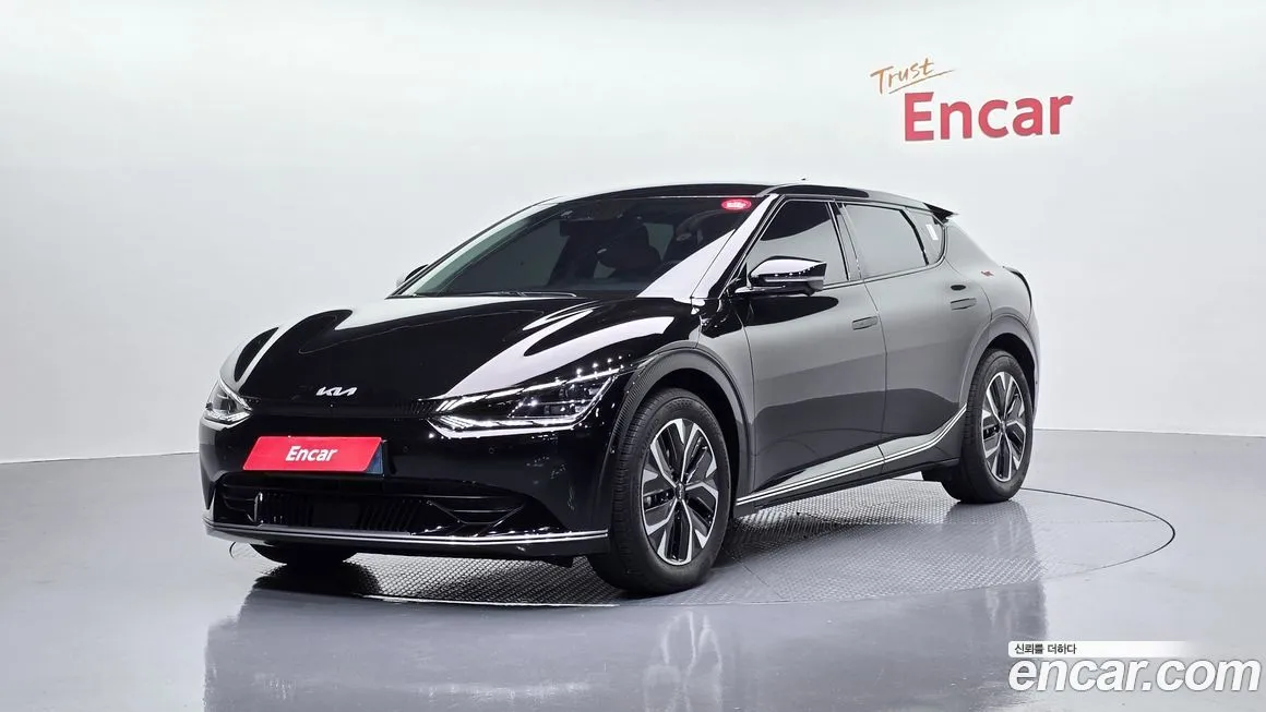 Kia EV6 — фото 1