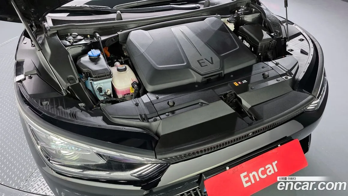 Kia EV6 — фото 8