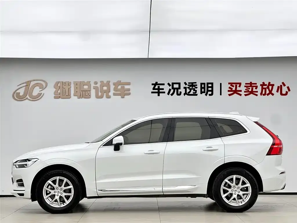 Volvo XC60 — фото 4