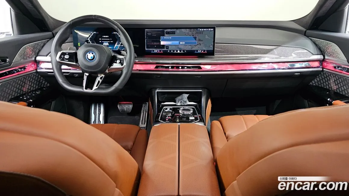 BMW 7-Series — фото 10