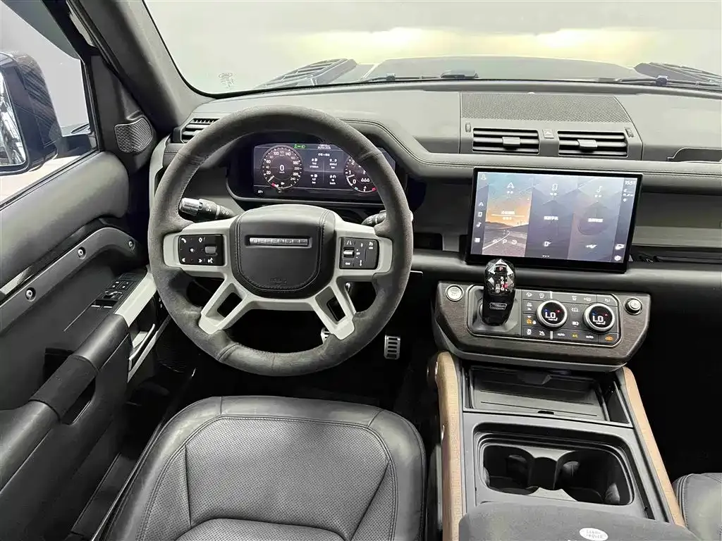 Land Rover Defender — фото 7