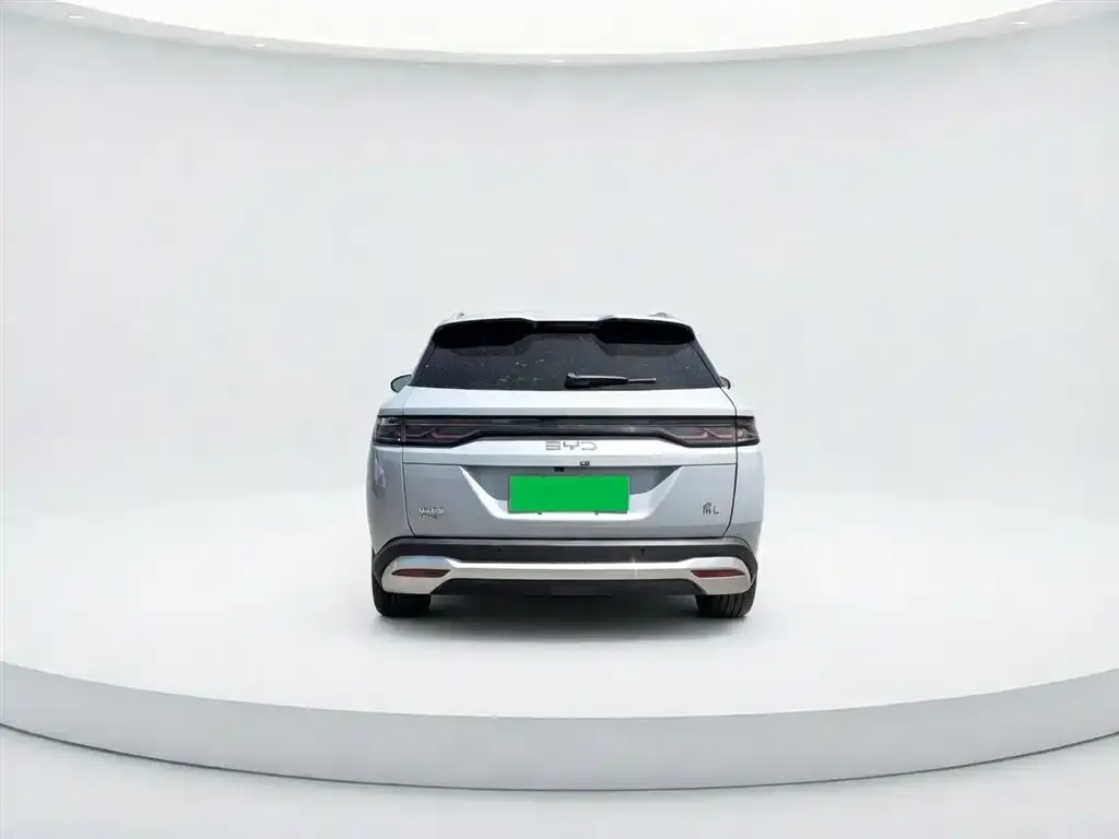 BYD L DM-i — фото 4